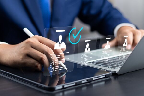 Certifica lo que sabes hacer: cómo las insignias digitales están redefiniendo el reclutamiento