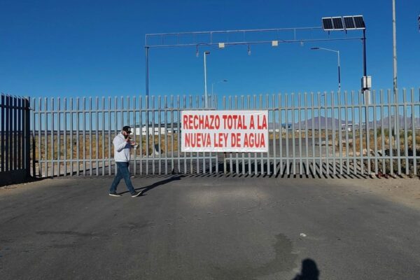 Nueva Ley de Aguas desata “batalla del agua” por reglas de transferencia, alertan campesinos