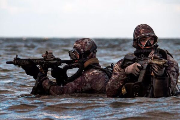 Sheinbaum solicita permiso al Senado para entrada de Navy SEALs estadounidenses en territorio mexicano