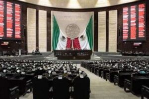 Diputados aprueban reforma que amplía definición de abuso sexual; genera debate por posible reducción de penas