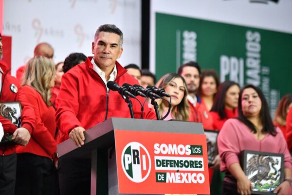 Lanza PRI red ‘Defensores de México’ con Rosario Robles al frente; Sheinbaum ironiza sobre el perfil