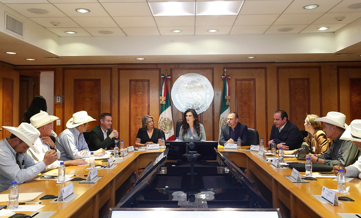 Productores lecheros de Jalisco alertan sobre crisis del sector ante Diputados