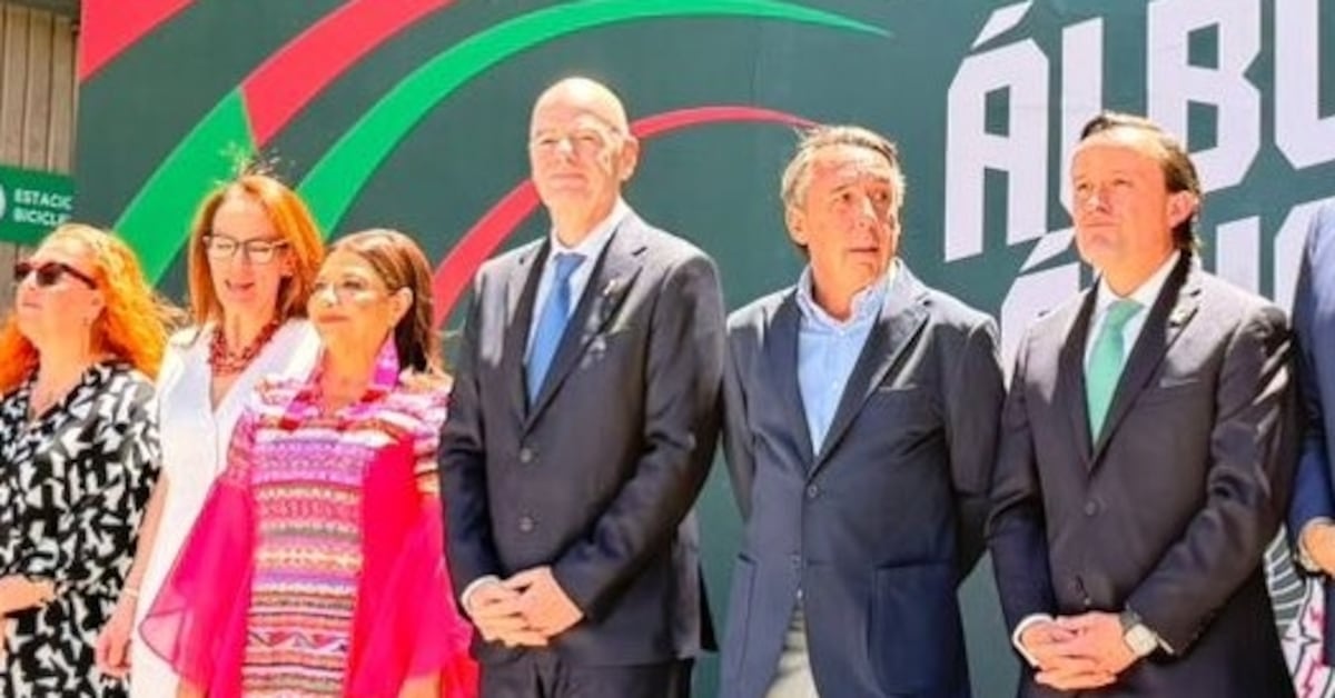 FIFA reconoce a México como cuna del fútbol y homenajea a pioneras de 1971