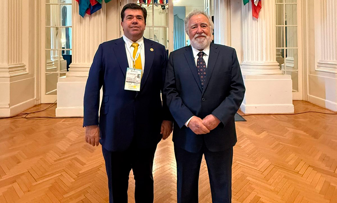 Haces impulsa sindicalismo moderno en México tras participar en OEA