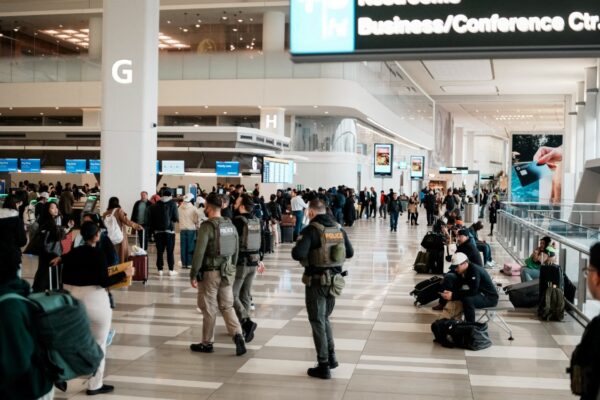 Crisis operativa en aeropuertos de EE.UU. complica preparativos del Mundial 2026
