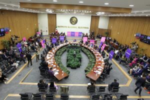 Aprueba Cámara de Diputados convocatoria para renovar tres consejeros del INE