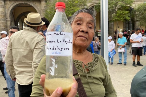 Destituyen a director del SIAPA por crisis de agua turbia en Guadalajara