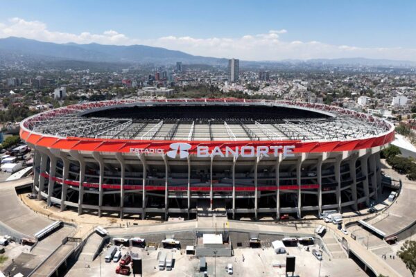 Reinauguran Estadio Banorte con operativo masivo de seguridad; registran protestas y muerte de aficionado