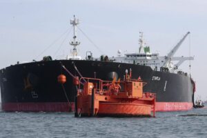 EE.UU. autoriza llegada de buque petrolero ruso a Cuba tras meses de bloqueo