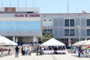 Sindicato de burócratas en Baja California Sur exige aumento salarial del 6.5%