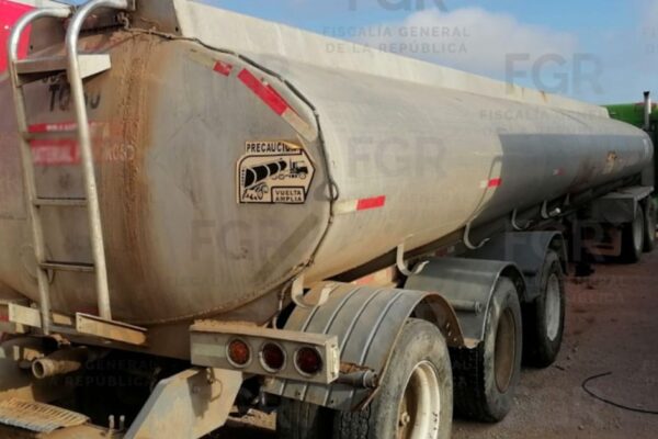 Asegura FGR más de dos millones de litros de hidrocarburo en Reynosa y 52 mil en Hidalgo