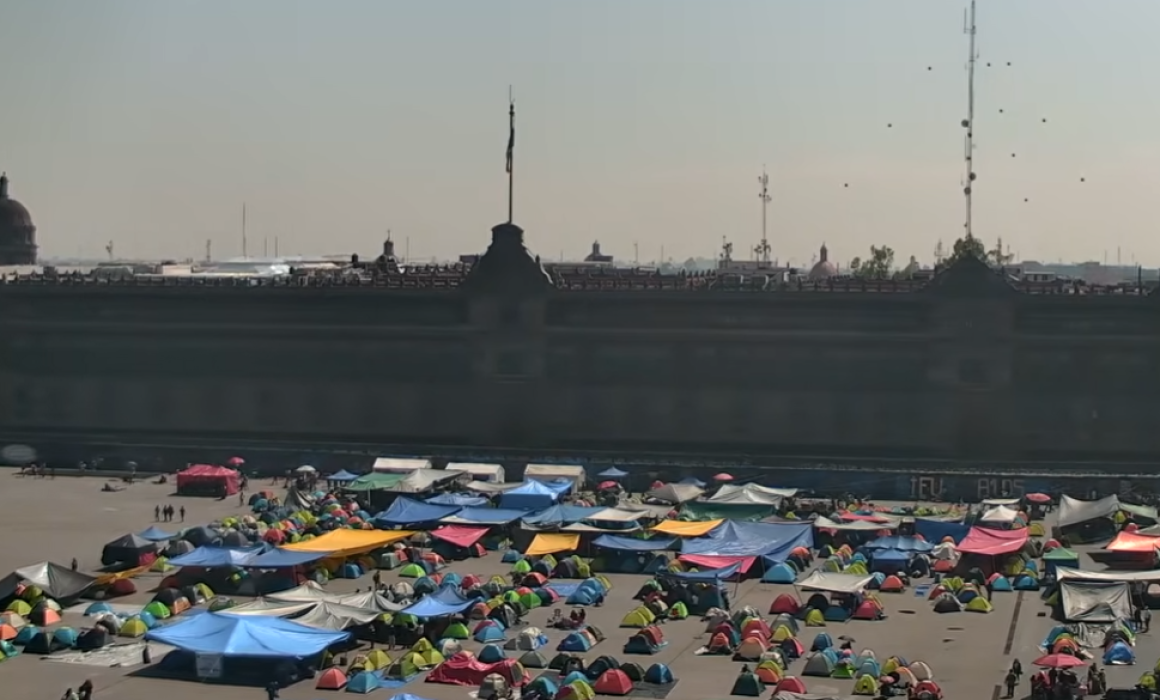 CNTE inicia paro nacional de 72 horas con marcha al Zócalo y exige aumento salarial del 100%