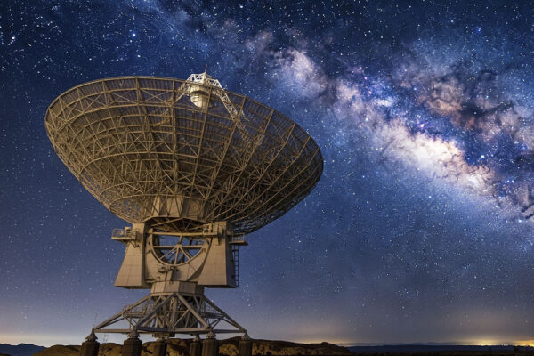 China lidera patentes de inteligencia artificial en el mundo mientras NASA prepara misión Artemis II