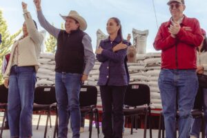 Sheinbaum inaugura planta de frijol en Zacatecas y analiza ampliar programa de acopio