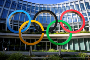COI anuncia nueva política que excluye a atletas transgénero de categorías femeninas a partir de 2028