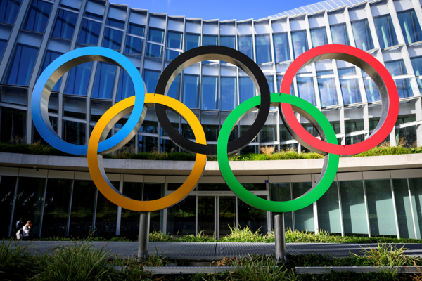 COI anuncia nueva política que excluye a atletas transgénero de categorías femeninas a partir de 2028