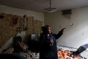 Irán amenaza con atacar tropas de EE.UU. si hay invasión terrestre; suben a 2,076 los muertos