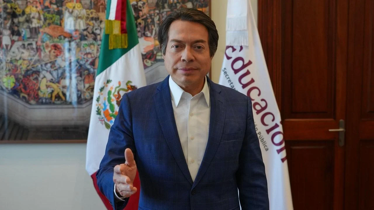 Mario Delgado reporta inversión histórica de 23 mil mdp en educación para Oaxaca