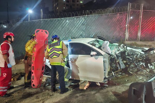 Ataque armado en salón de eventos de Tijuana deja muerto al vocalist del grupo ‘Reacción’ y herido a otro integrante