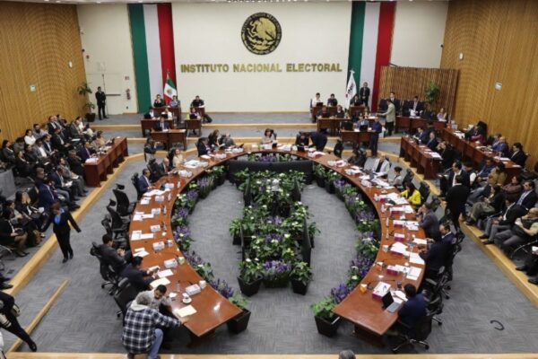 Aprueba Cámara de Diputados convocatoria para elegir tres nuevos consejeros del INE