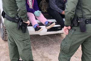 Reporta SRE 13 mexicanos fallecidos bajo custodia del ICE durante segundo mandato de Trump
