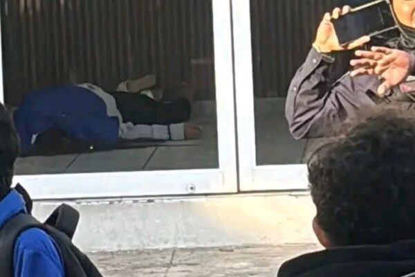 Vinculan a proceso a adolescente por feminicidio de dos trabajadoras en preparatoria de Michoacán