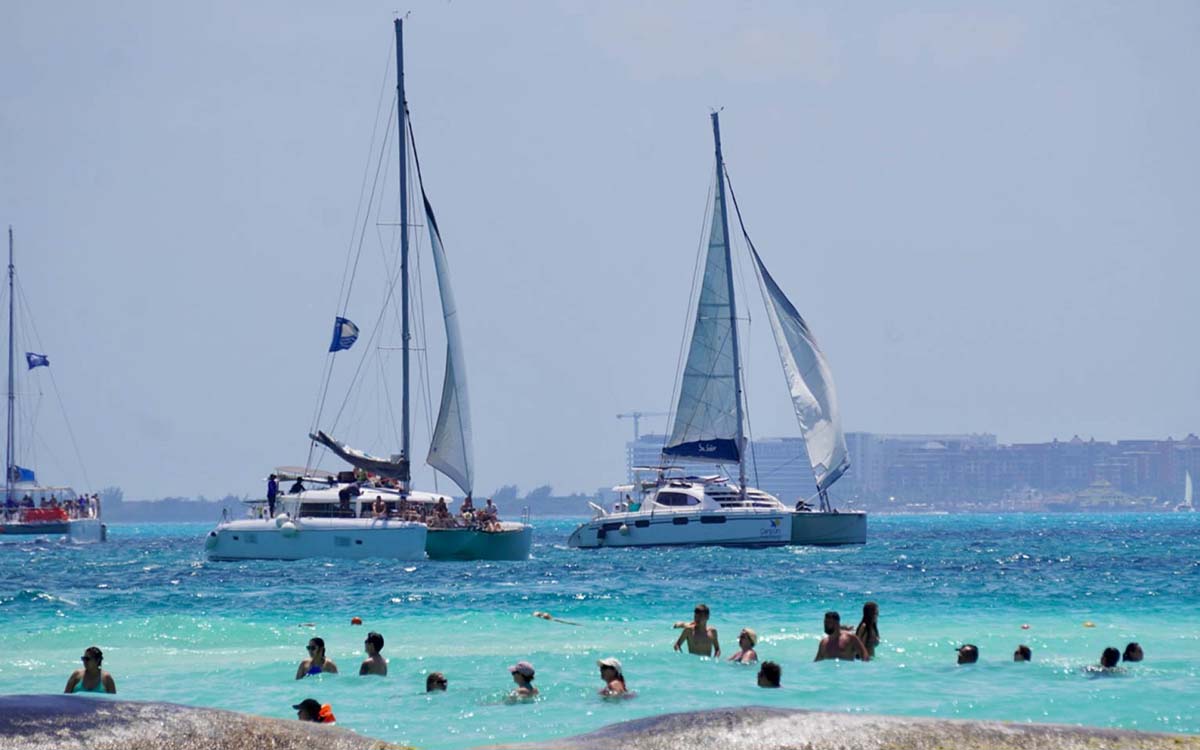 Sectur proyecta 4.03 millones de turistas y consumo de 55,890 mdp para Semana Santa 2026