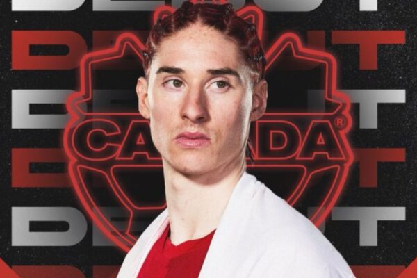 Marcelo Flores debuta con Canadá en empate 2-2 ante Islandia