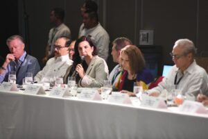 Plantea gobierno elevar crédito a Pymes al 48% del PIB en la Convención Bancaria