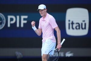 Sabalenka conquista el Abierto de Miami y logra el ‘Sunshine Double’; Sinner avanza al título masculino