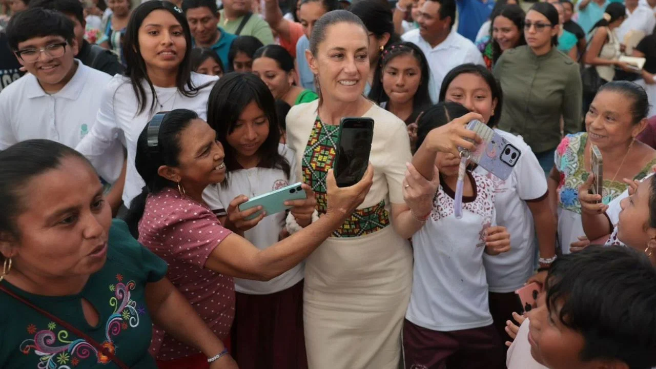 Sheinbaum anuncia destinos turísticos comunitarios y supervisa puente Nichupté en Quintana Roo