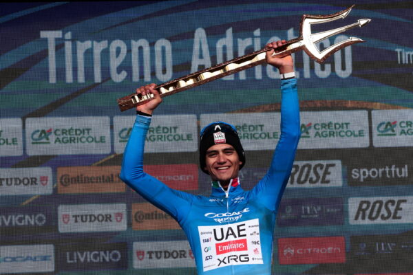 Isaac del Toro hace historia: primer mexicano en conquistar la Tirreno-Adriático 2026
