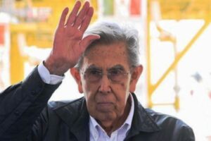 Designan a Cuauhtémoc Cárdenas en nueva comisión de Pemex