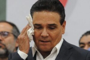 Giran orden de aprehensión contra Silvano Aureoles por operativo en Arantepacua