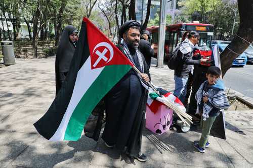 Múltiples manifestaciones convocan a capitalinos con causas diversas