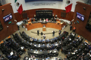 Senado aprueba ‘Plan B’ electoral sin revocación de mandato para 2027