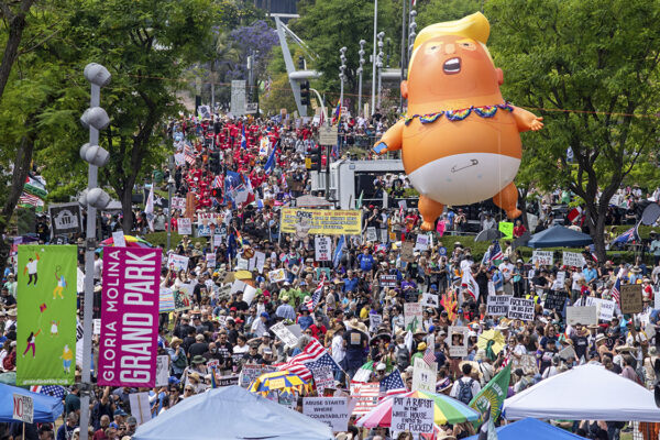 Aristegui analiza masivo movimiento de protestas en EU y warns de possible retaliatory measures from China against Mexico