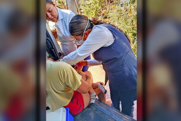Baja California Sur enfrenta doble brote de dengue y sarampión con casos mortales
