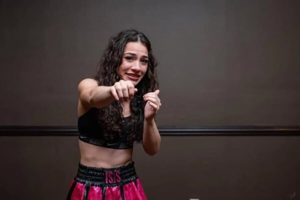 Isis Sio despierta del coma tras sufrir nocaut en combate de boxeo en San Bernardino