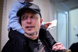 Trump ordena despliegue de ICE en aeropuertos mientras Musk ofrece cubrir salarios de TSA por cierre presupuestal