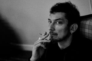 León Larregui presenta Manifiesto de un tremendo delirio, su cuarto álbum en solitario