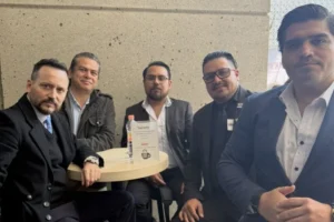 Caída de México en ranking de felicidad y polémicas legislativas marcan la agenda social