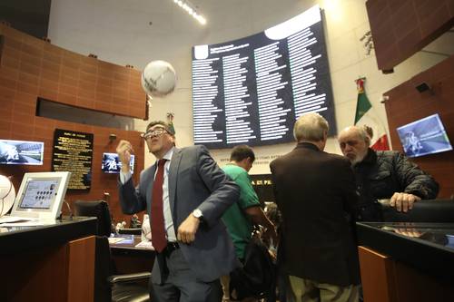 PT y PVEM expresan reservas sobre revocación de mandato en debate del Plan B electoral