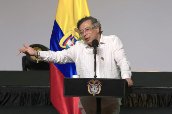 Fiscalías de EE.UU. investigan al presidente colombiano Gustavo Petro por vínculos con narcotráfico