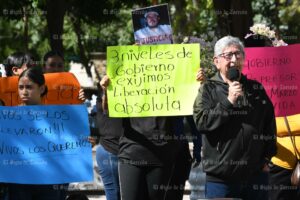 Reportan entre 28 y 40 detenidos en operativo policial en Dinamita, Durango