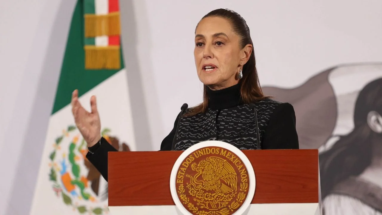 Gobierno federal entrega viviendas en Nayarit y Quintana Roo