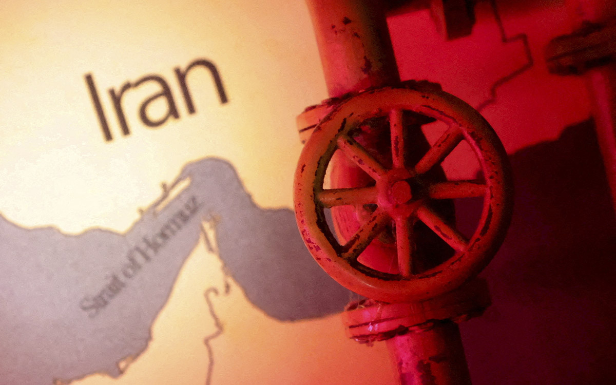 Estados Unidos reporta daños masivos a infraestructura militar en Irán y señalan muerte de comandante naval