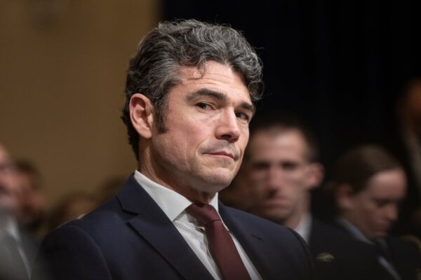 Director antiterrorismo de EE.UU. renuncia por guerra con Irán