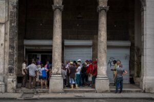 Políticos mexicanos y Rusia ofrecen apoyo a Cuba en crisis humanitaria