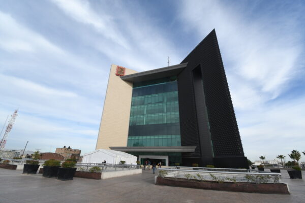 Sindicalizados del Ayuntamiento de Torreón protestan por presunta corrupción y hostigamiento